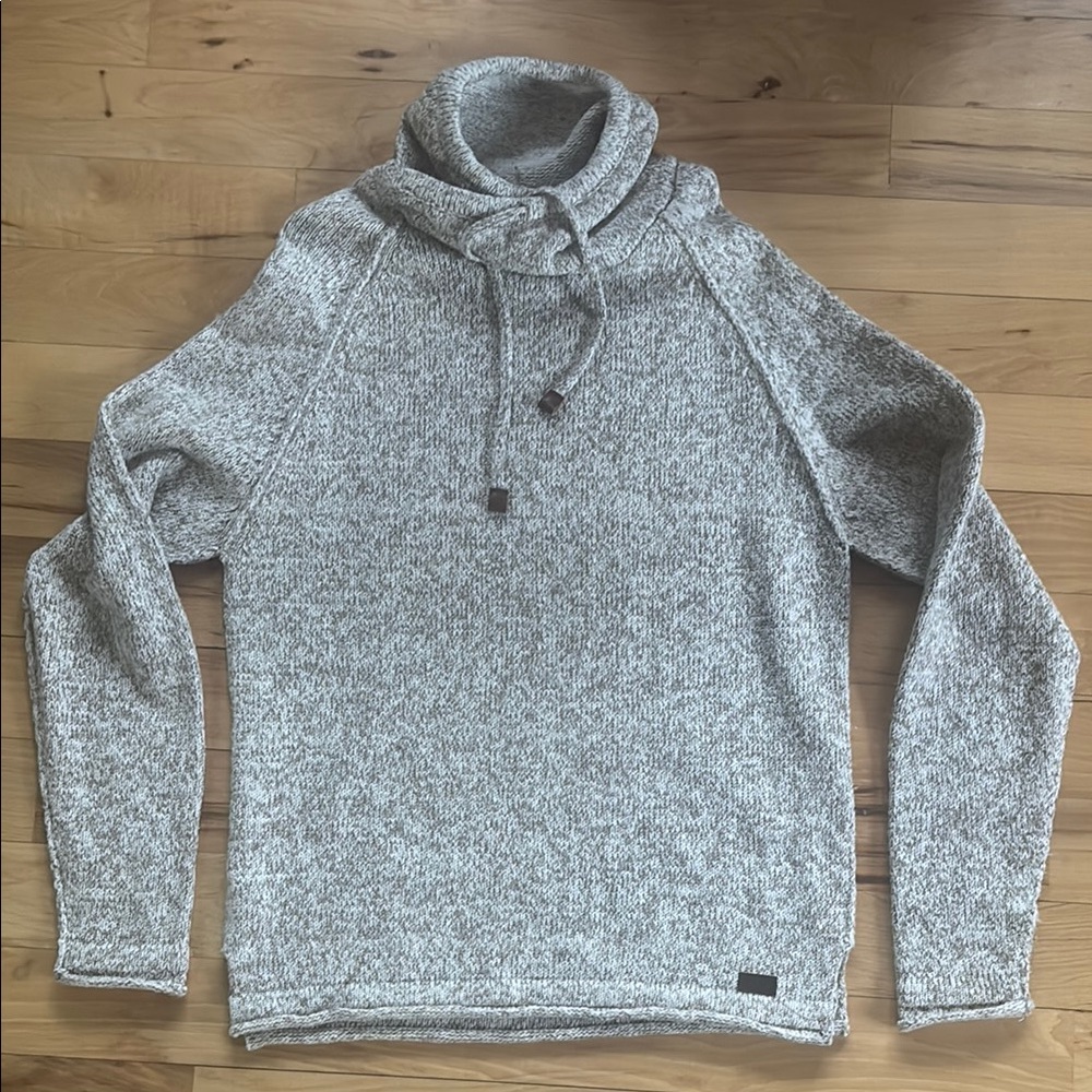 Men’s knitted sweater